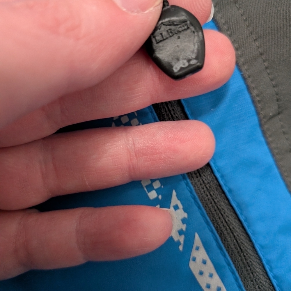 L.L. Bean Reflective Full Zip Outdoor Hiking Windbreaker - Picture 6 of 7